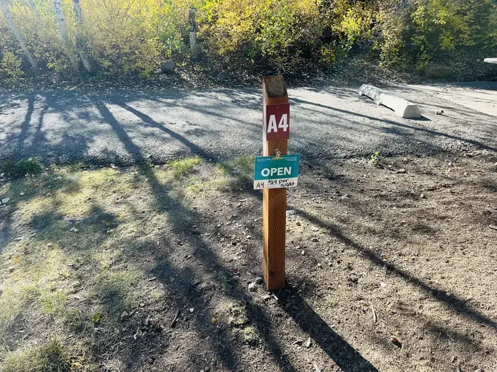 A04