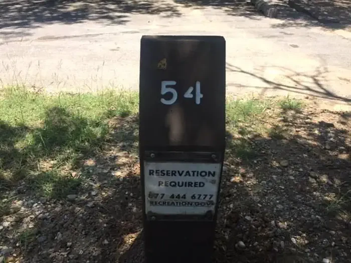 054