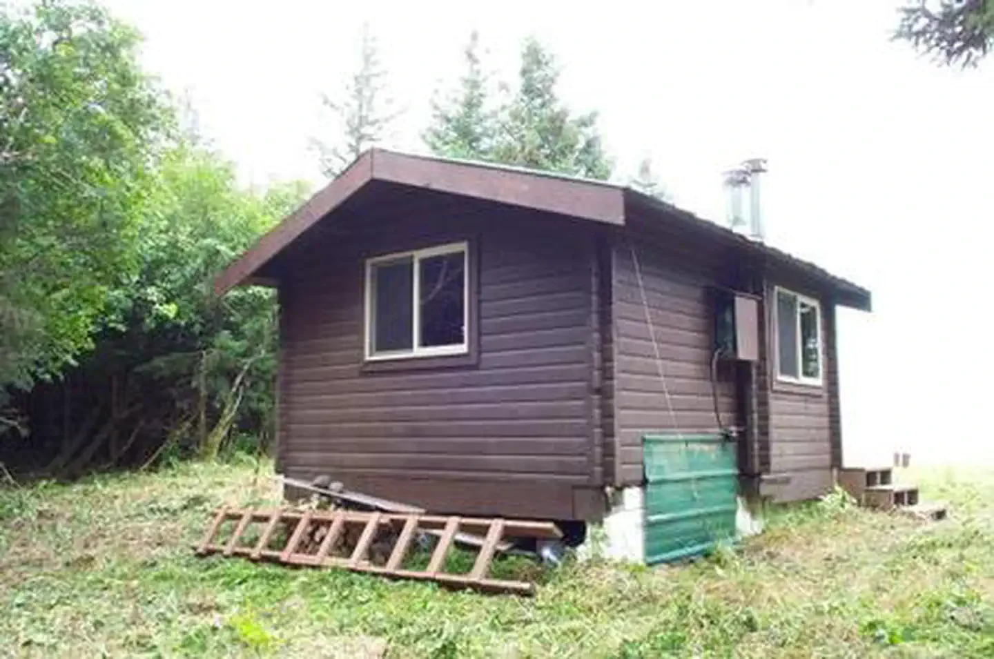 Softuk Bar Cabin