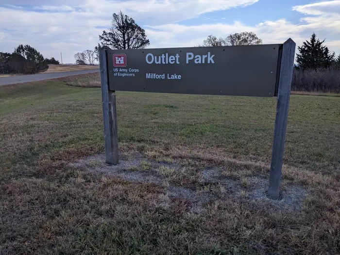 Outlet Park (ks)