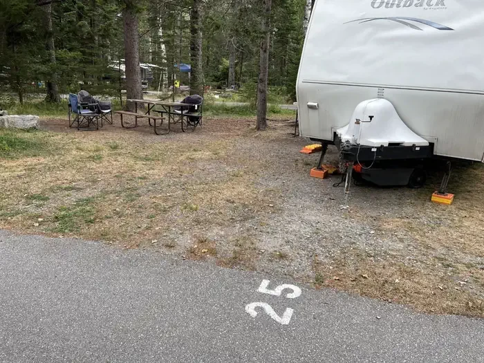 C25