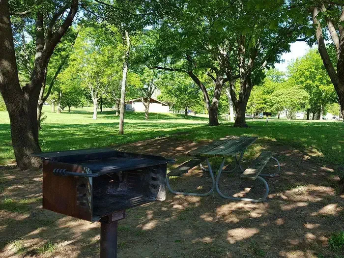 Outlet Park (Tuttle Creek Lake)