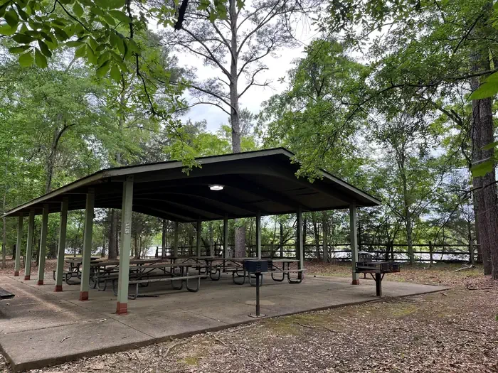 Pickensville Day Use Shelter (Aliceville Lake)