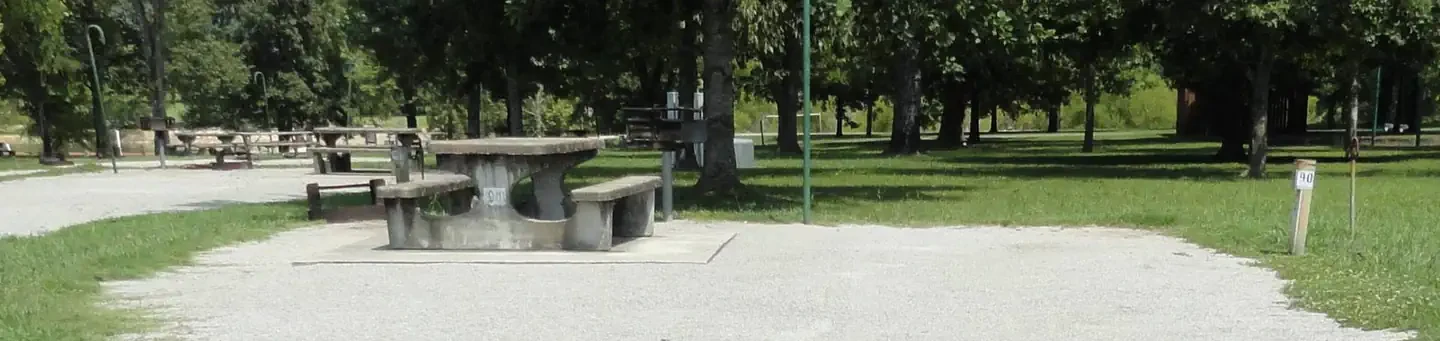 090