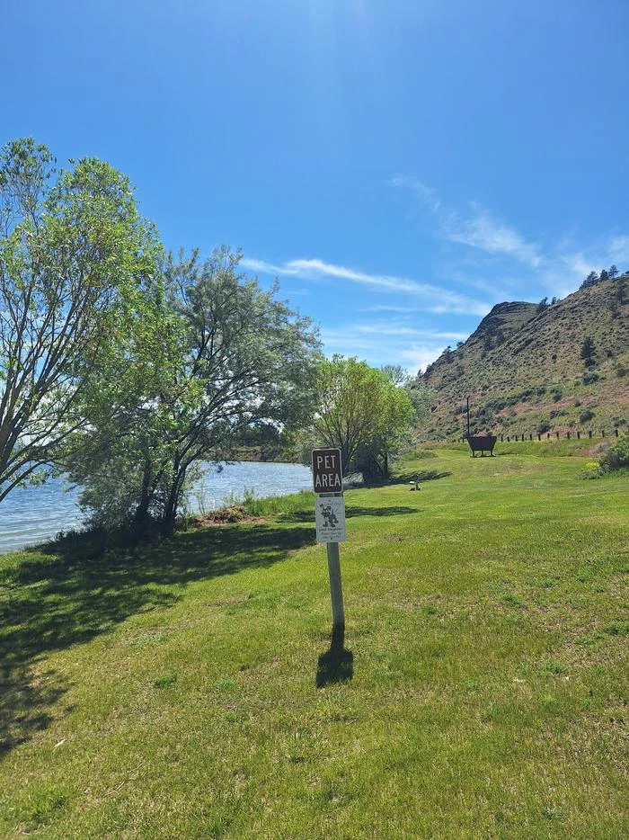 Clark's Bay Day Use Area Shelter (MT)