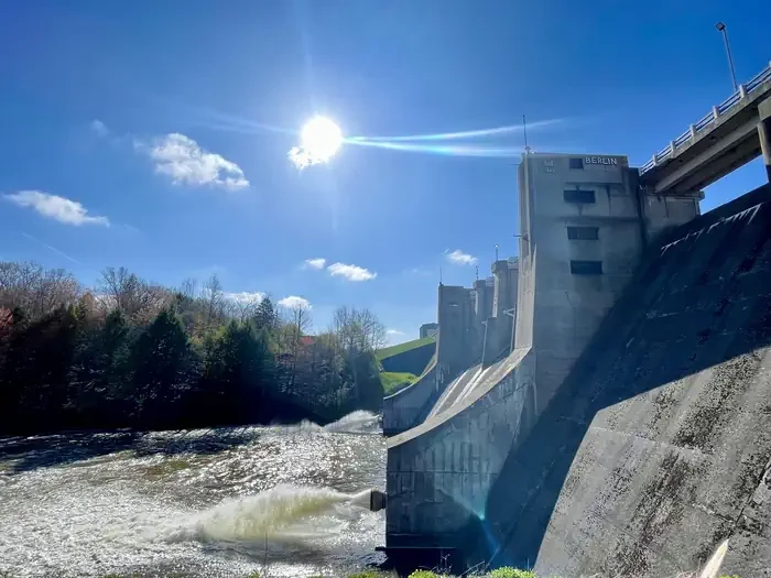 Berlin Lake Dam Tours