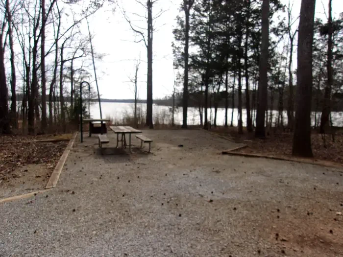 082
