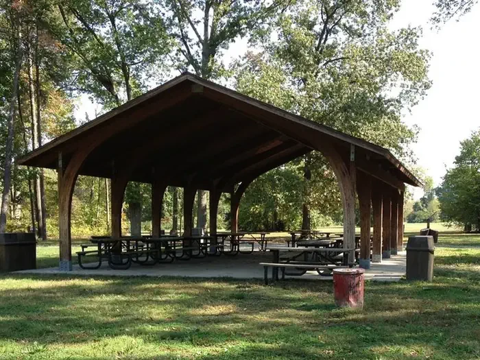 Fort Hunt Picnic Areas