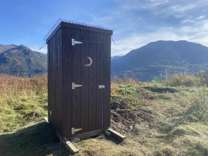 DEADMAN BAY CABIN