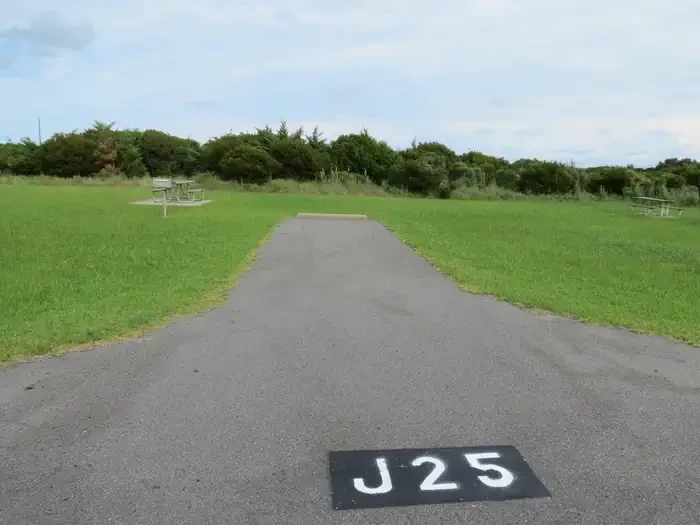 J025