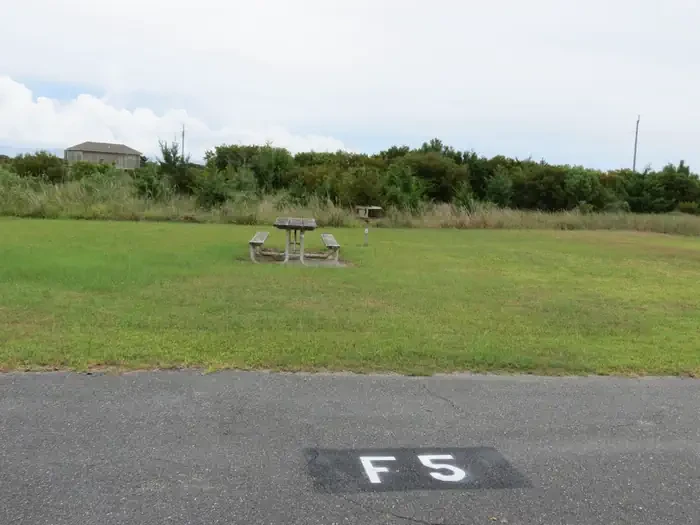 F005