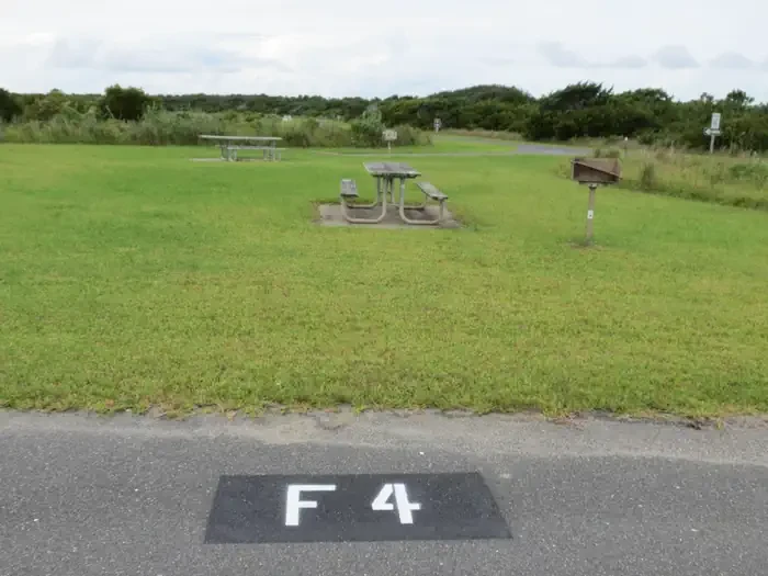 F004