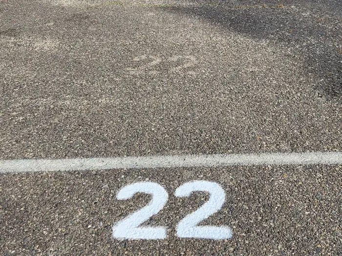 022