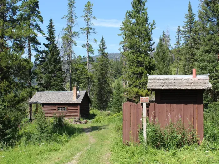 Mystic Lake Cabin