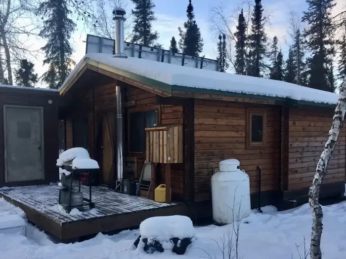 Coldfoot Cabin