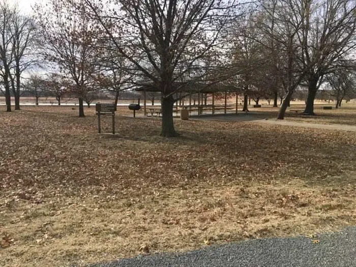 Outlet Shelter