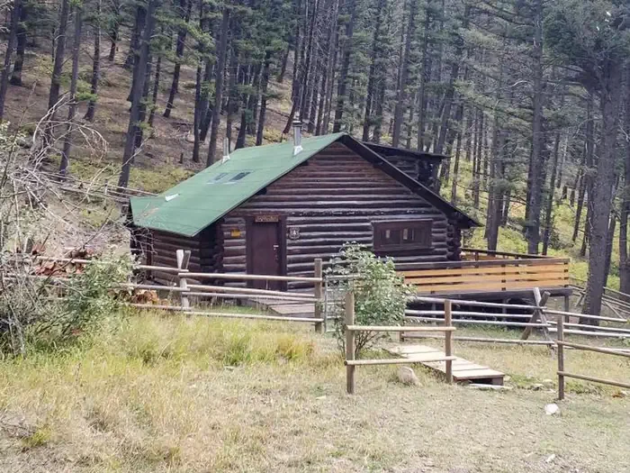 Lost Horse Cabin