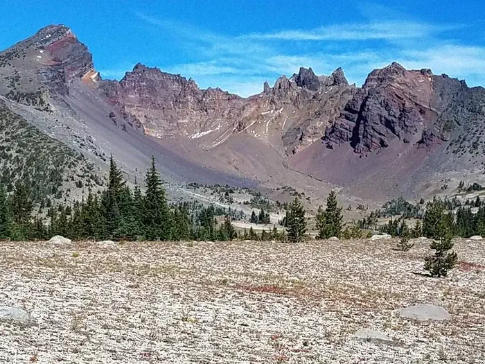 Three Sisters - Crater Ditch Trailhead