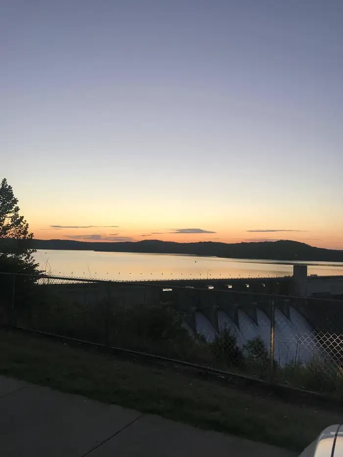 Horseshoe Bend (Beaver Lake)