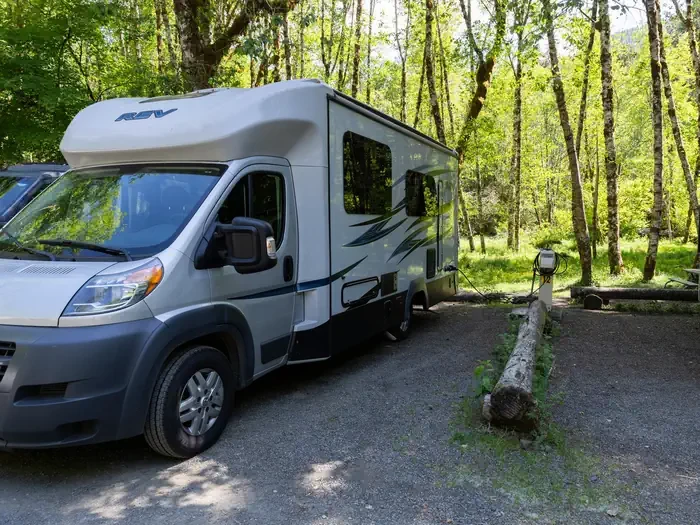 RV012