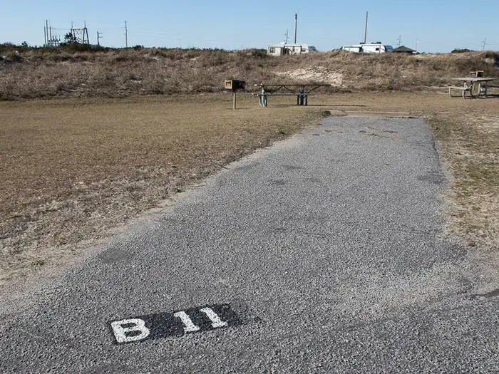 B011