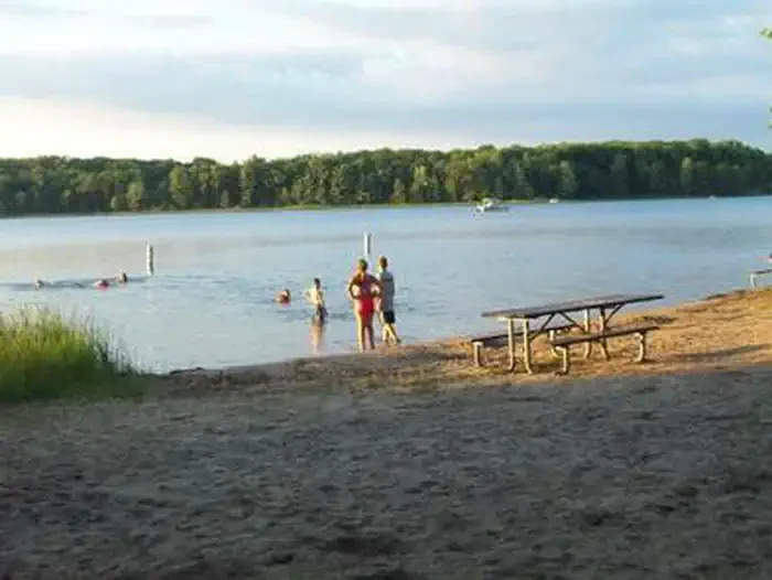 Nichols Lake South Campground