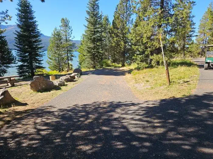 M015