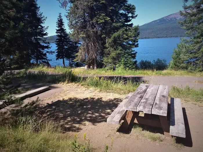Diamond Lake