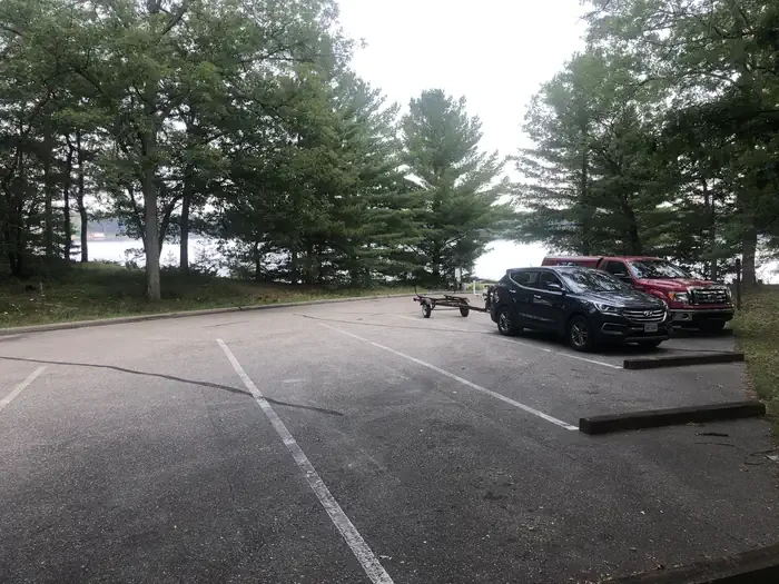 Round Lake