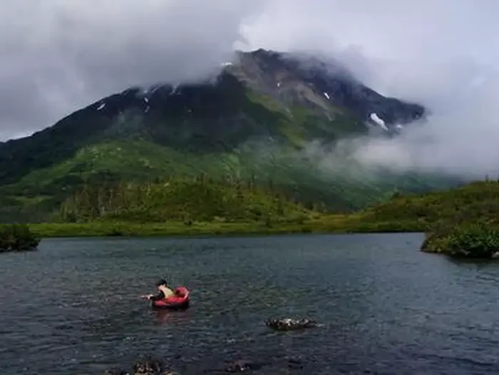 Upper Paradise Lake Cabin