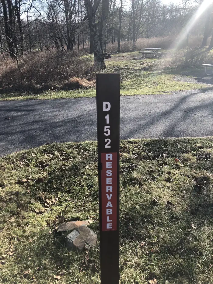 D152