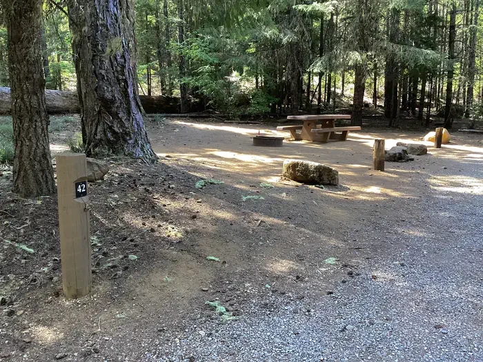 042
