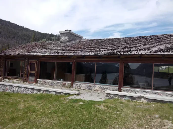 Green River Lake Lodge
