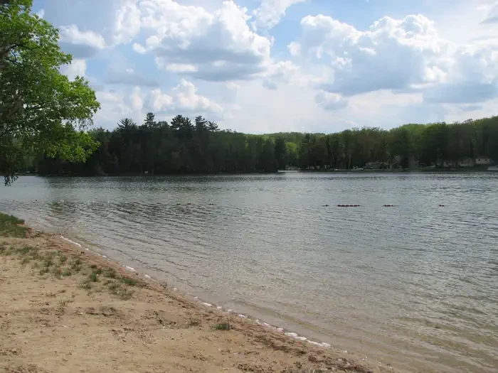Island lake (MI)