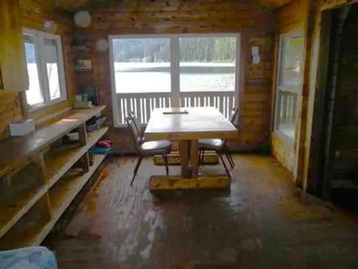 Virginia Lake Cabin