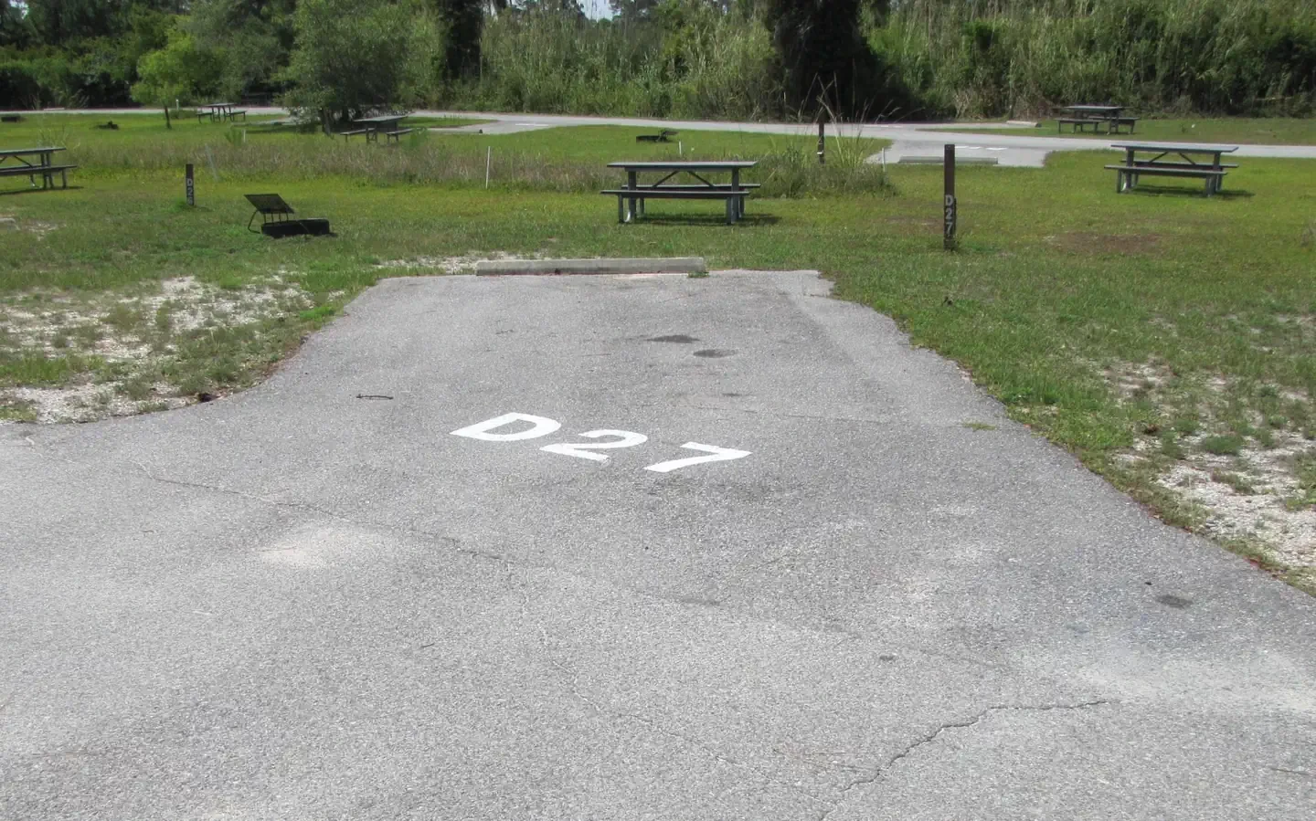 D027