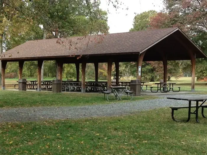 Fort Hunt Picnic Areas