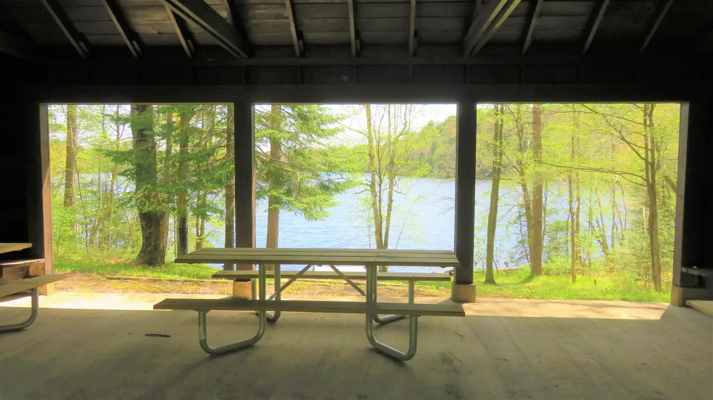 Spearhead Point Shelter