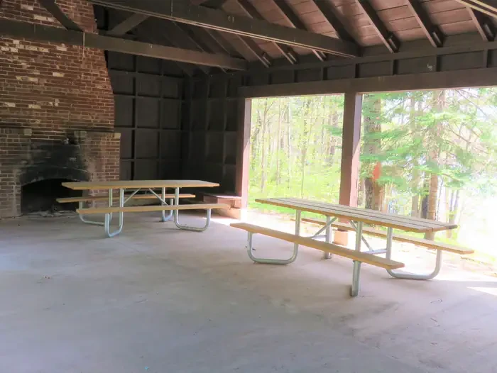 Spearhead Point Shelter