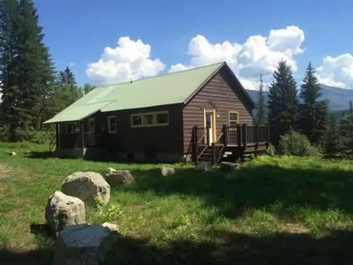 Anna Creek Cabin