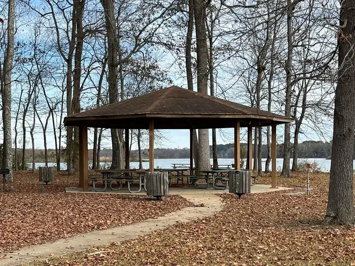 Blue Bluff Picnic Area (Aberdeen Lake)