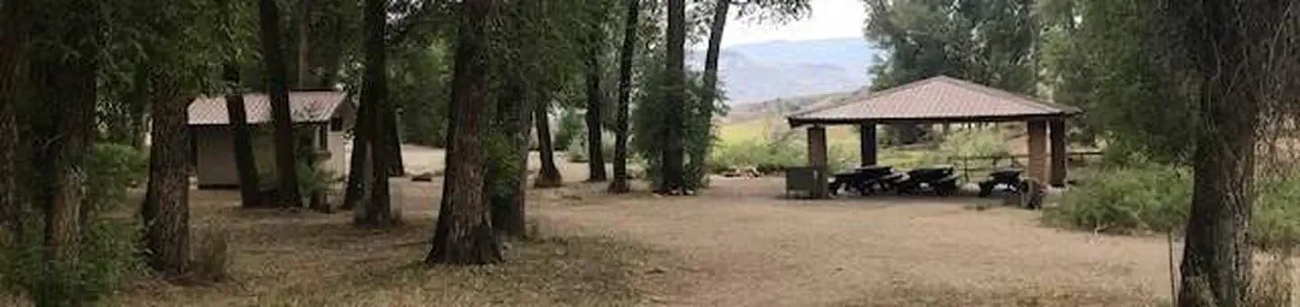 East Elk Creek Group Campsite