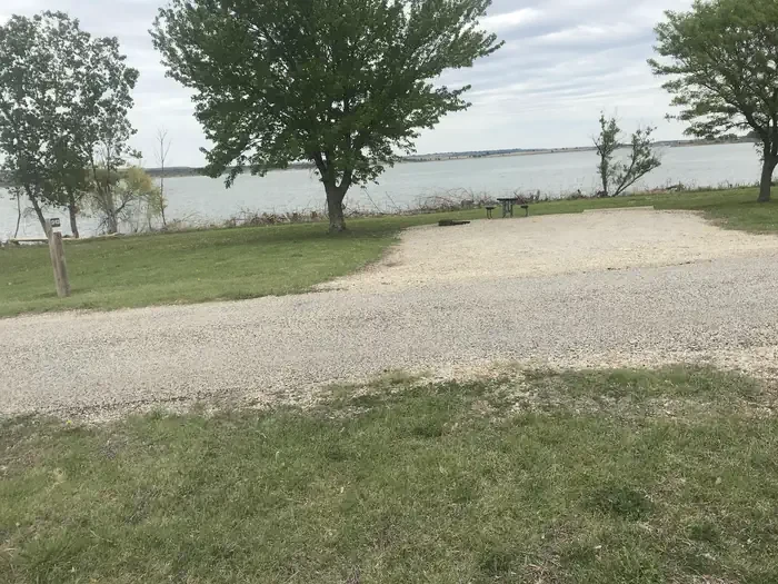 D13