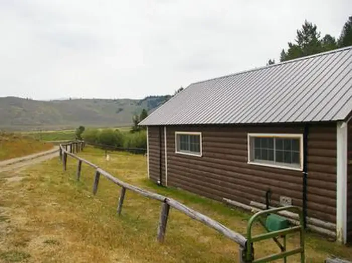 Hoback Guard Station