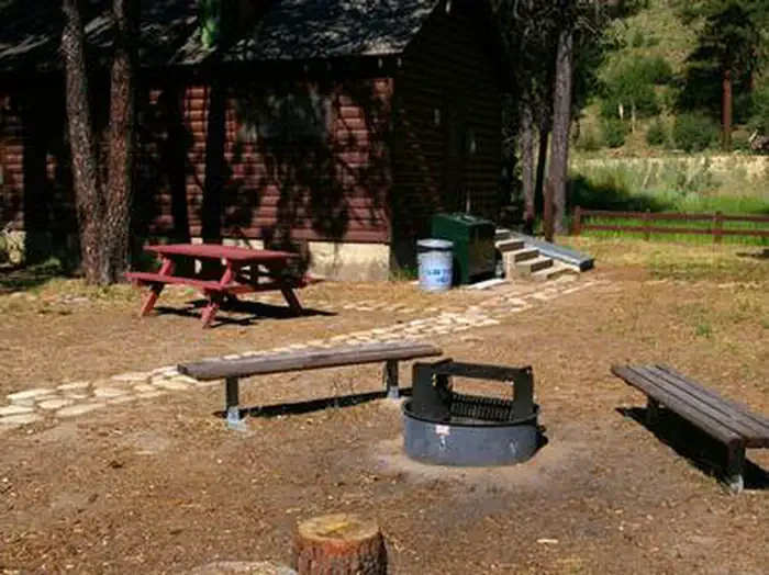Barber Flat Cabin (Boise National Forest, ID)