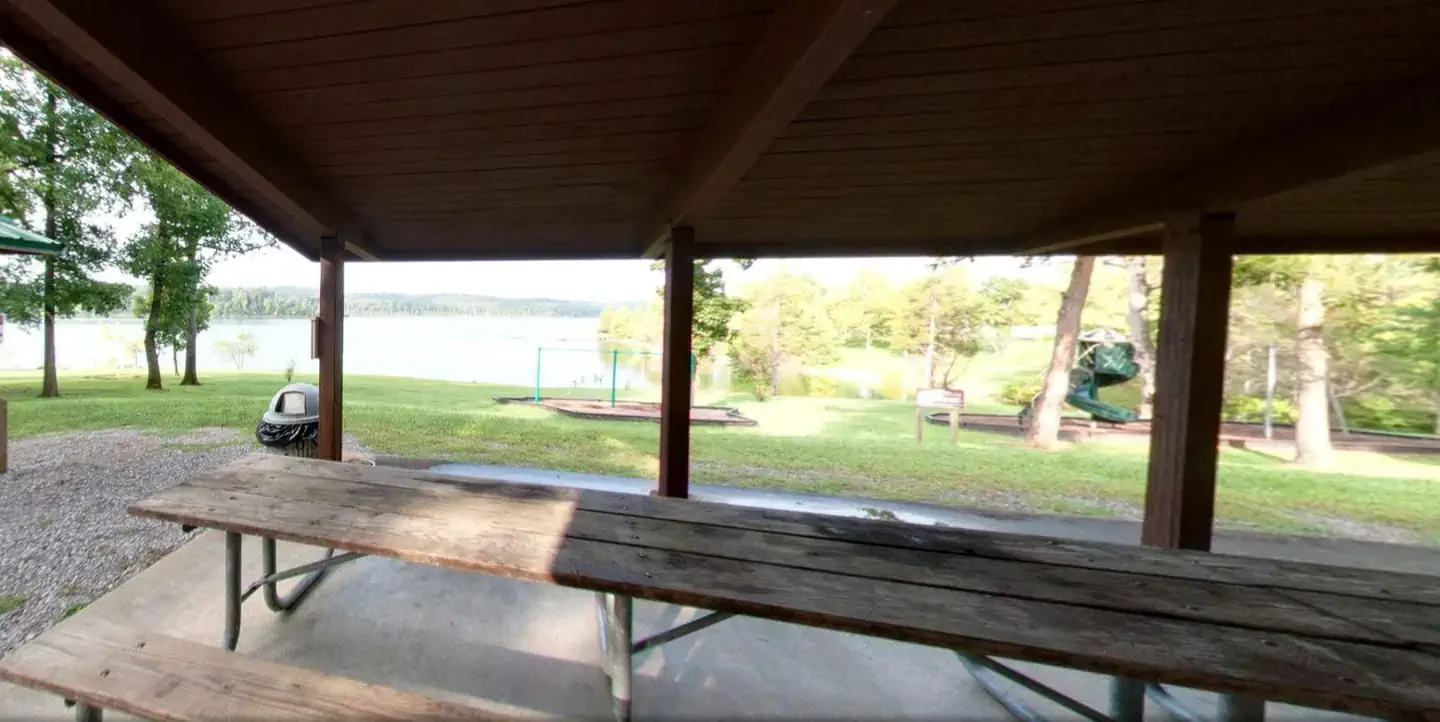 Moutardier Shelter