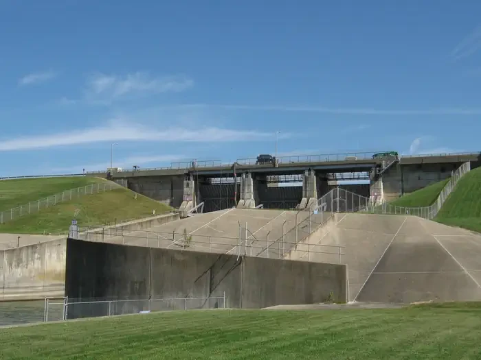 Spillway Picnic Shelters (Shelbyville)