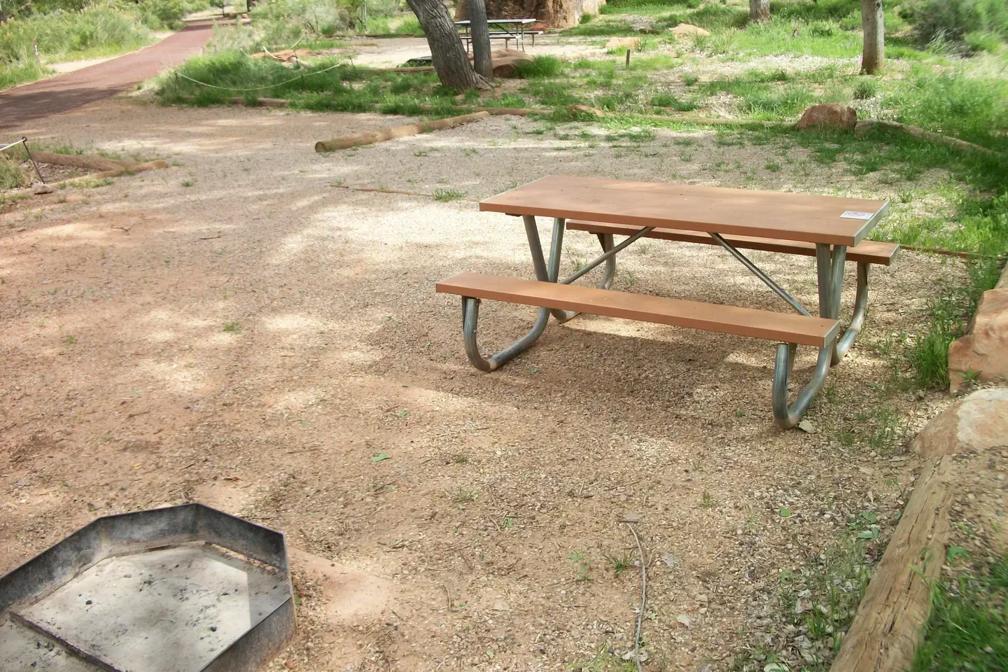 D027