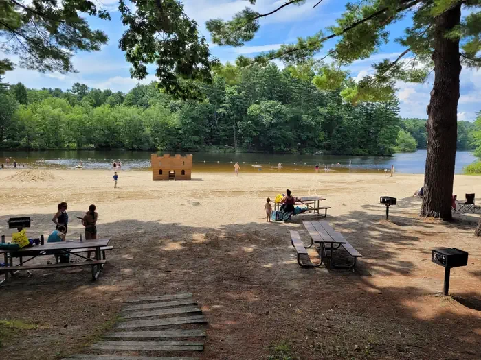 Buffumville Lake (Group Shelter)
