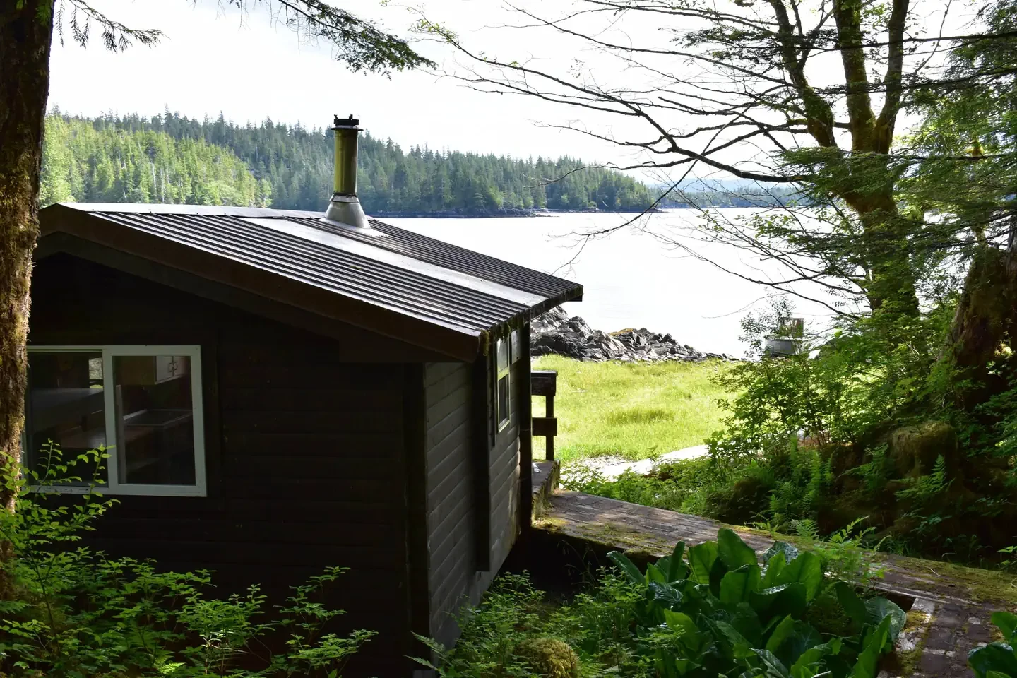Alava Bay Cabin